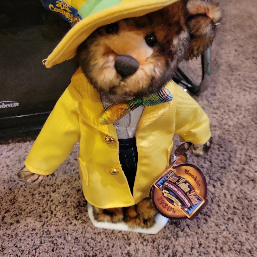 Mookie Briar bear